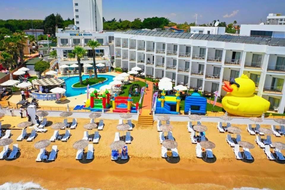 Mimoza Beachfront Hotel & Restaurant ฟามากุสต้า ภายนอก รูปภาพ